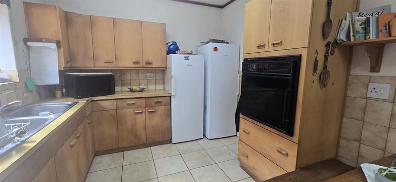 4 Bedroom Property for Sale in Outeniqua Strand Western Cape